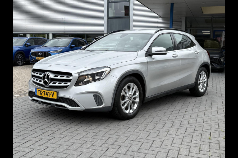 Mercedes-Benz GLA 180 Business Solution | Automaat | Trekhaak | Elek. Kofferklep | Camera | Dealer onderhouden
