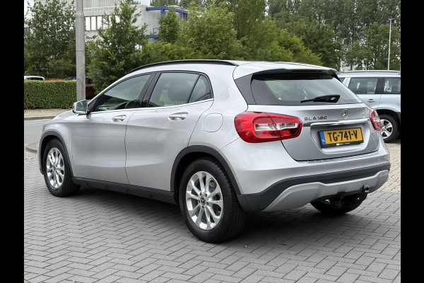 Mercedes-Benz GLA 180 Business Solution | Automaat | Trekhaak | Elek. Kofferklep | Camera | Dealer onderhouden