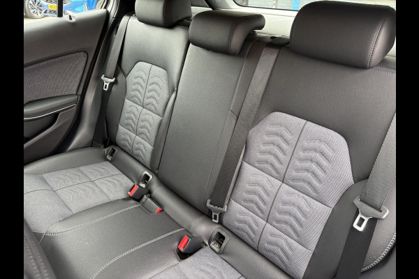 Mercedes-Benz GLA 180 Business Solution | Automaat | Trekhaak | Elek. Kofferklep | Camera | Dealer onderhouden