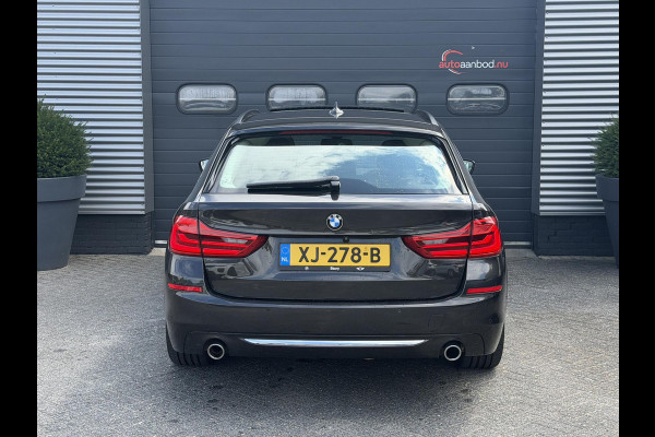 BMW 5 Serie Touring 520i Corporate Lease High Executive | Panoramadak | Camera | DAB | Elektrische Achterklep |
