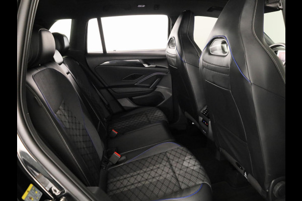 Volkswagen Tiguan 1.5 eHybrid R-Line Edition 272 pk Automaat (DSG) | Verlengde garantie | Navigatie | Panoramadak | Trekhaak (wegklapbaar) | Parkeersensoren (Park assist) | Rondomzicht camera | Matrix LED koplampen | R-Line |