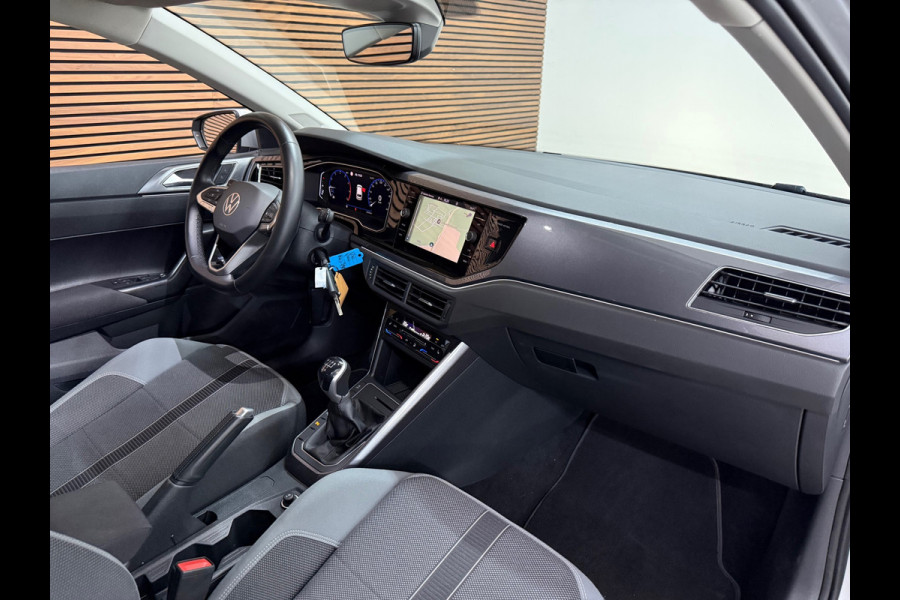 Volkswagen Polo 1.0 TSI Volkswagen Polo 1.0 TSI Style|IQ.Light Matrix LED|ACC|Virtual Cockpit|Navigatie Pro|Camera|Clima|17 Inch