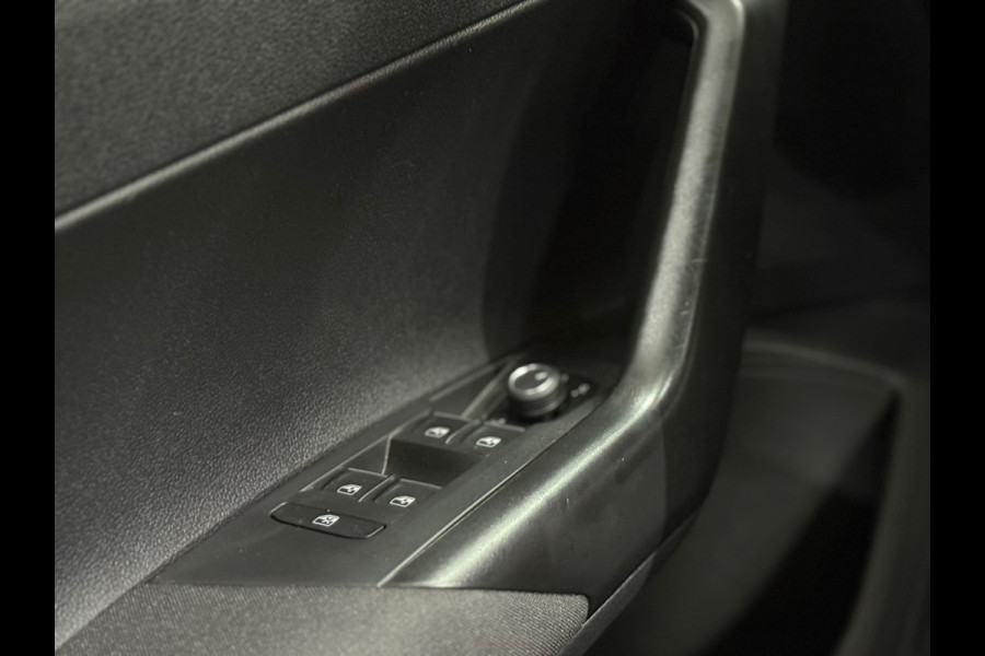 Volkswagen Polo 1.0 TSI Volkswagen Polo 1.0 TSI Style|IQ.Light Matrix LED|ACC|Virtual Cockpit|Navigatie Pro|Camera|Clima|17 Inch