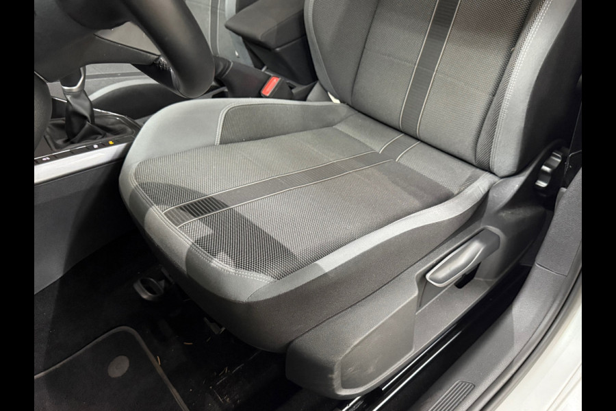 Volkswagen Polo 1.0 TSI Volkswagen Polo 1.0 TSI Style|IQ.Light Matrix LED|ACC|Virtual Cockpit|Navigatie Pro|Camera|Clima|17 Inch