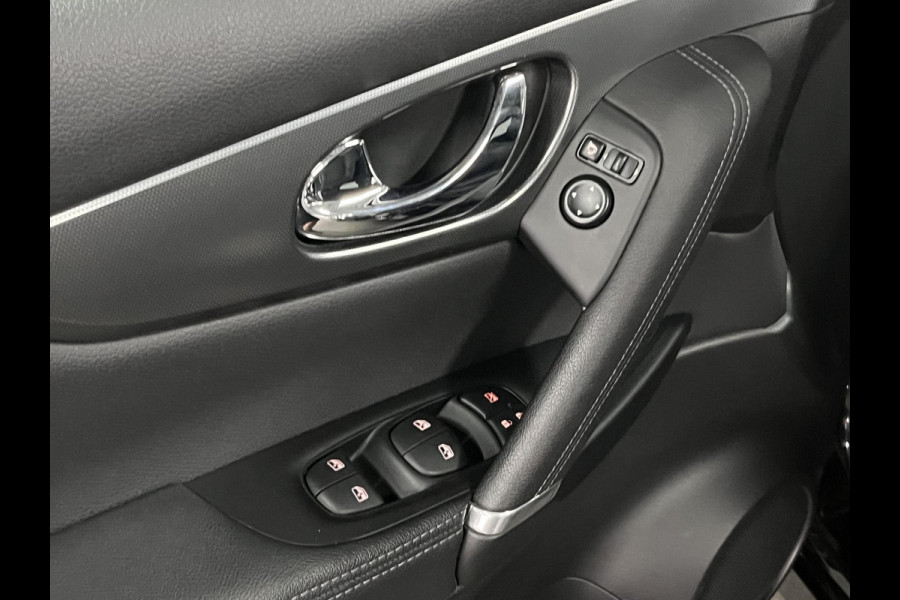 Nissan QASHQAI 1.3 DIG-T Tekna Trekhaak | Panorama dak | Adapt. cruise control | Stoelverwarming | Camera | Navigatie | Carplay | 360 camera