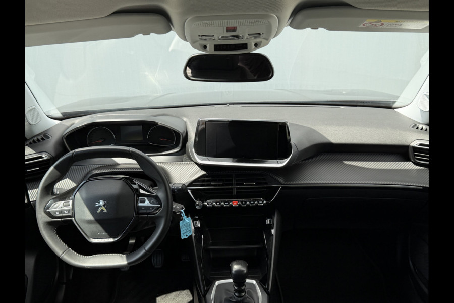 Peugeot 2008 BWJ 2022 | 1.2T 101PK Active Pack NWE DISTRIBUTIE | CLIMA | PDC | NAVI | CRUISE | CARPLAY | LICHTMETAAL |