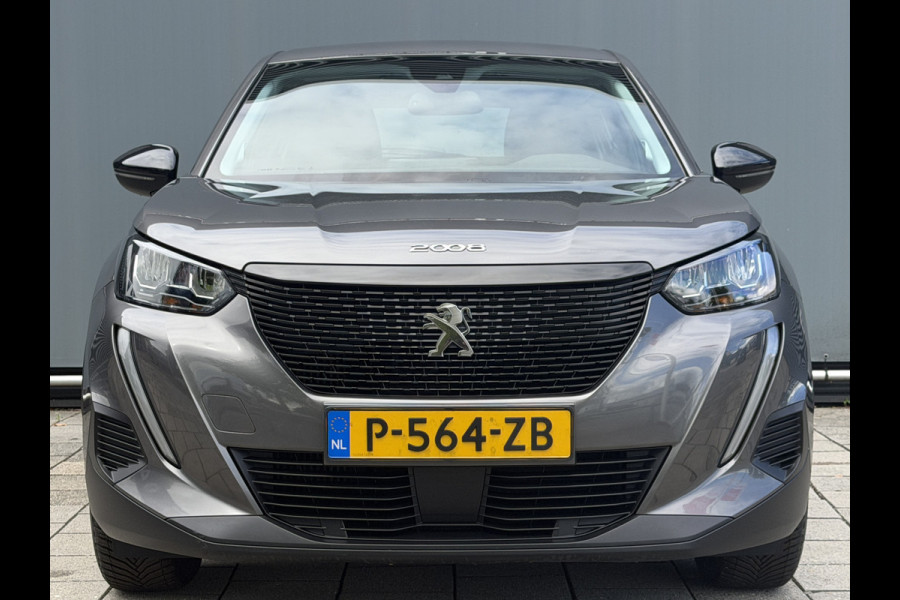 Peugeot 2008 BWJ 2022 | 1.2T 101PK Active Pack NWE DISTRIBUTIE | CLIMA | PDC | NAVI | CRUISE | CARPLAY | LICHTMETAAL |