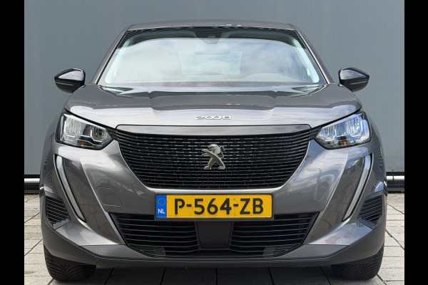 Peugeot 2008 BWJ 2022 | 1.2T 101PK Active Pack NWE DISTRIBUTIE | CLIMA | PDC | NAVI | CRUISE | CARPLAY | LICHTMETAAL |