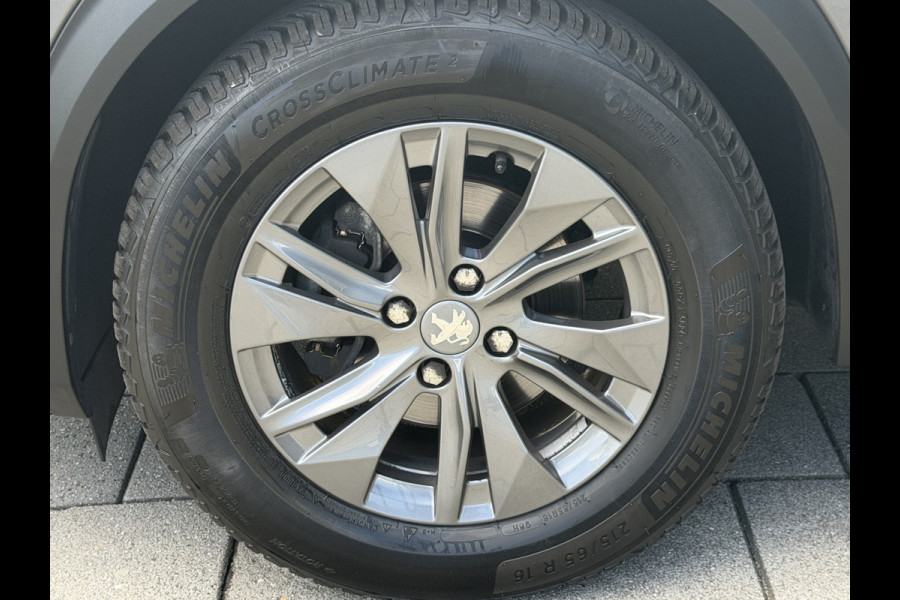 Peugeot 2008 BWJ 2022 | 1.2T 101PK Active Pack NWE DISTRIBUTIE | CLIMA | PDC | NAVI | CRUISE | CARPLAY | LICHTMETAAL |