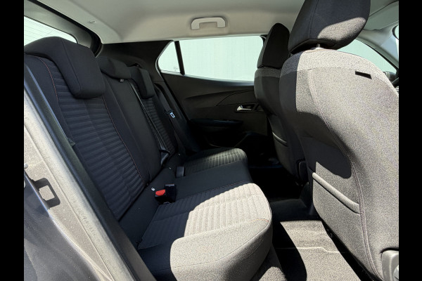 Peugeot 2008 BWJ 2022 | 1.2T 101PK Active Pack NWE DISTRIBUTIE | CLIMA | PDC | NAVI | CRUISE | CARPLAY | LICHTMETAAL |