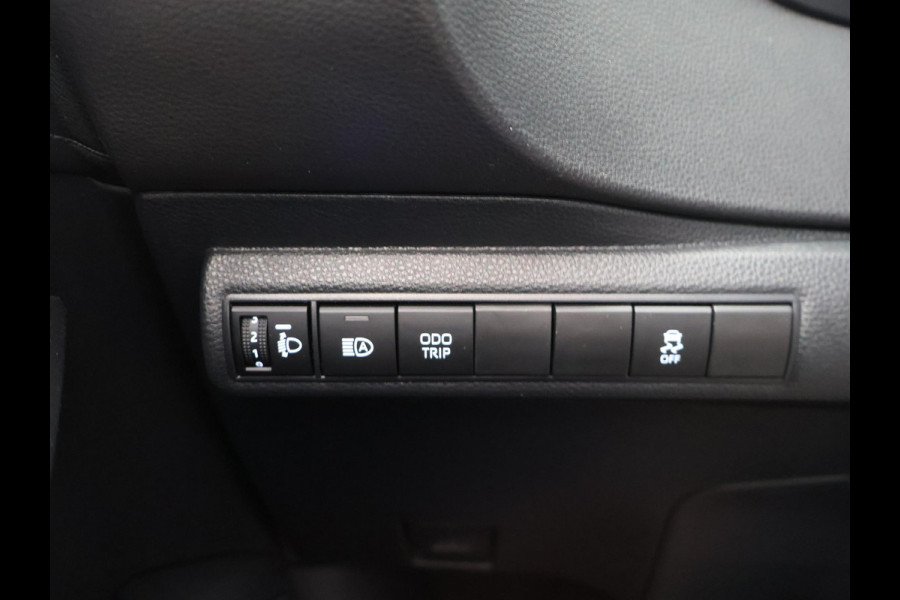 Toyota Corolla Touring Sports 1.8 HYBRID 140PK SILVERLINE ACTIVE GARANTIE 2034 ! . NAVIGATIE . ADAPTIEVE CRUISE CONTROLE . ACHTERUITRIJ CAMERA .