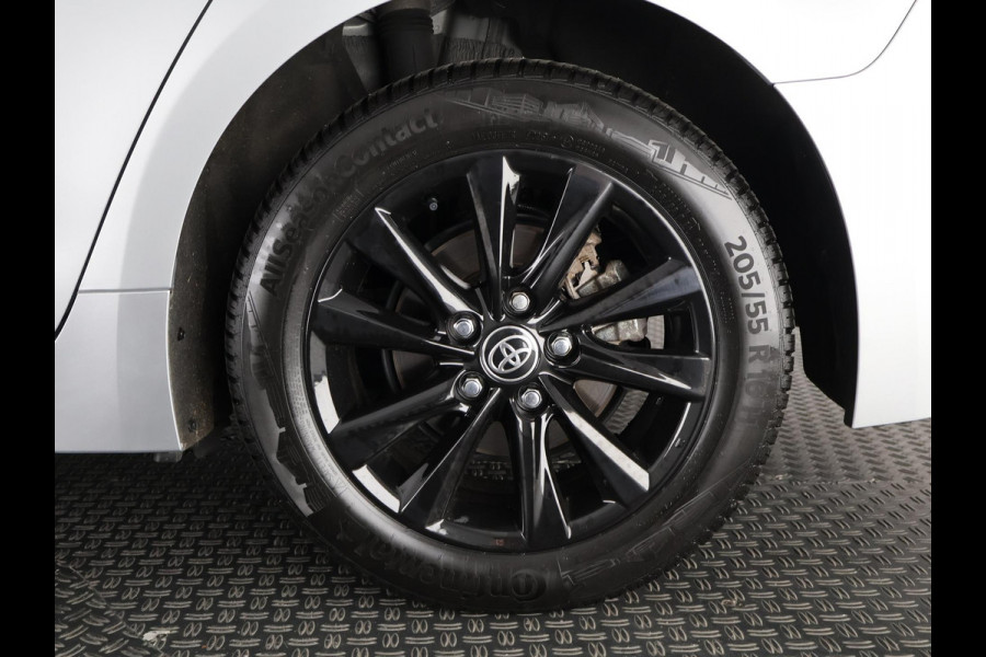Toyota Corolla Touring Sports 1.8 HYBRID 140PK SILVERLINE ACTIVE GARANTIE 2034 ! . NAVIGATIE . ADAPTIEVE CRUISE CONTROLE . ACHTERUITRIJ CAMERA .