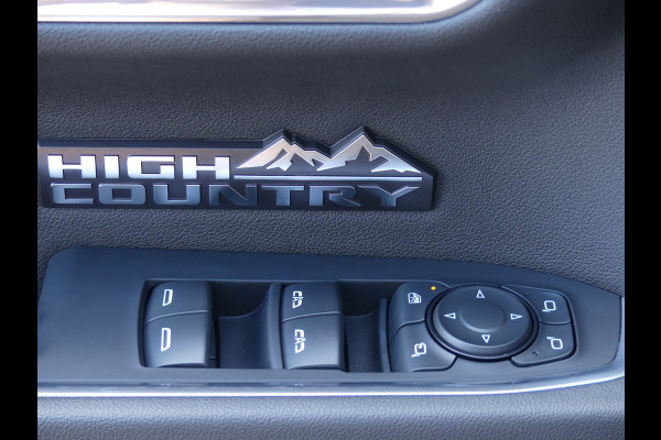 Chevrolet Silverado 6.2 V8 High Country Schuifdak/Headup Display/LED/Trekhaak