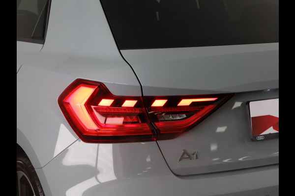 Audi A1 Sportback 40 TFSI S Line 207pk | Led koplampen | 18 inch Lichtmetalen velgen | Sportstoelen | Stoelverwarming | Navigatie