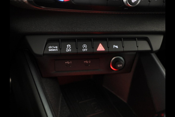 Audi A1 Sportback 40 TFSI S Line 207pk | Led koplampen | 18 inch Lichtmetalen velgen | Sportstoelen | Stoelverwarming | Navigatie