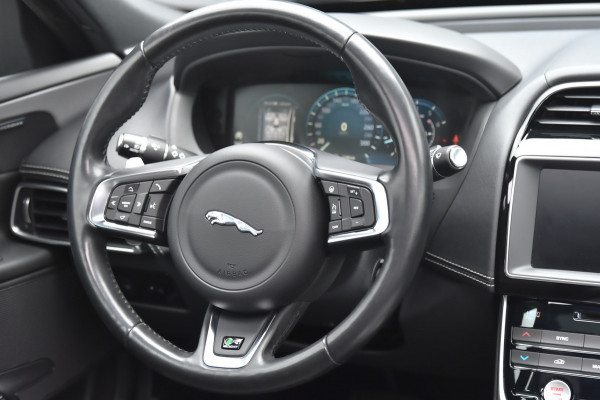 Jaguar XE 2.0 R-Sport, Panorama, Meridian, Leder, Memory, Camera, Carplay, Stuurverw.!