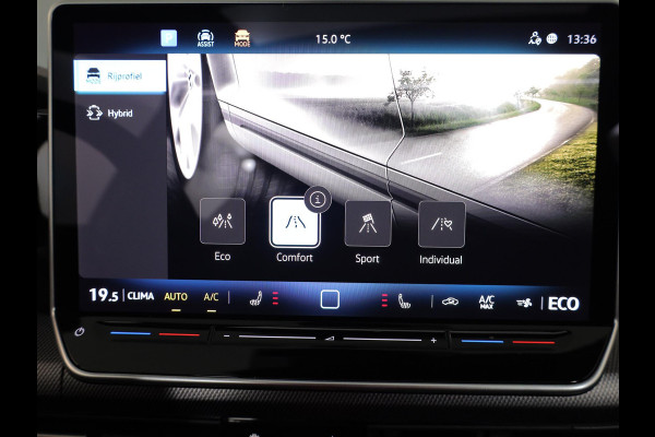 Volkswagen Golf 1.5 eHybrid GTE 272 PK DSG PHEV | Panorama dak | Head up Display | 18" LM velgen | 360 graden camera |