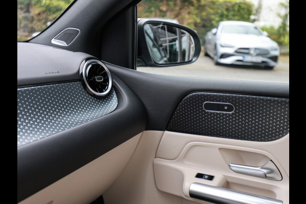 Mercedes-Benz B-Klasse 250 e Progressive ** LED HIGH, LEDER, PANO, TREKH, BURMESTER, VERW. ST, 17-inch LMV ** Ex MB-AG - UNFALLFREI ** ** INFORMEER OOK NAAR ONZE AANTREKKELIJKE FINANCIAL-LEASE TARIEVEN **