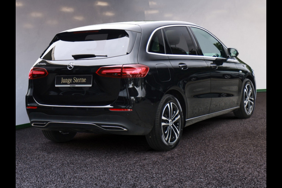 Mercedes-Benz B-Klasse 250 e Progressive ** LED HIGH, LEDER, PANO, TREKH, BURMESTER, VERW. ST, 17-inch LMV ** Ex MB-AG - UNFALLFREI ** ** INFORMEER OOK NAAR ONZE AANTREKKELIJKE FINANCIAL-LEASE TARIEVEN **