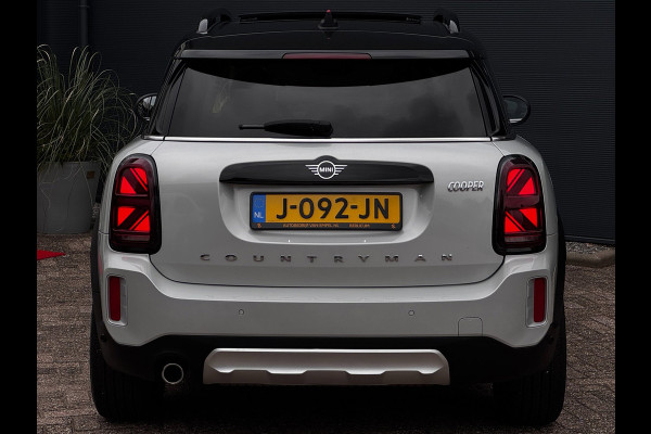 MINI Countryman 1.5 Cooper Chili | Pano | Trekhaak | NL-Auto | Leder | Harman Kardon | Stoelverwarming | HUD | Climate Control