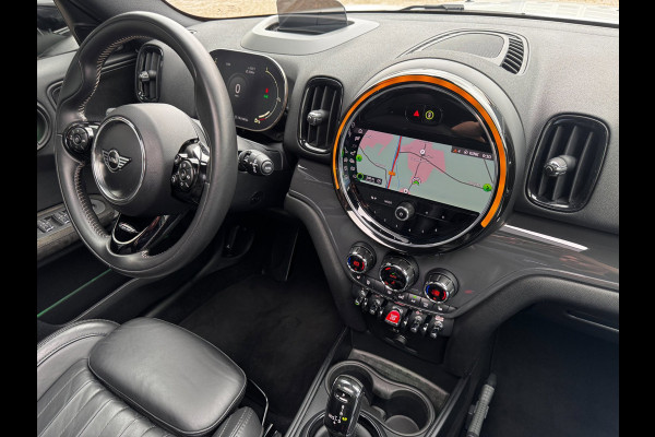 MINI Countryman 1.5 Cooper Chili | Pano | Trekhaak | NL-Auto | Leder | Harman Kardon | Stoelverwarming | HUD | Climate Control