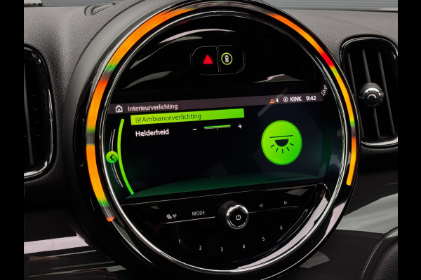 MINI Countryman 1.5 Cooper Chili | Pano | Trekhaak | NL-Auto | Leder | Harman Kardon | Stoelverwarming | HUD | Climate Control