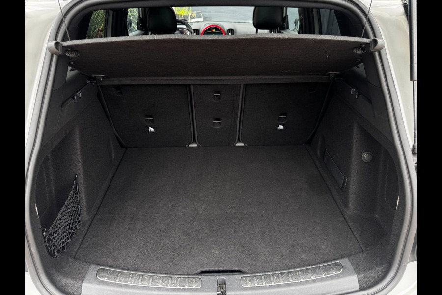 MINI Countryman 1.5 Cooper Chili | Pano | Trekhaak | NL-Auto | Leder | Harman Kardon | Stoelverwarming | HUD | Climate Control
