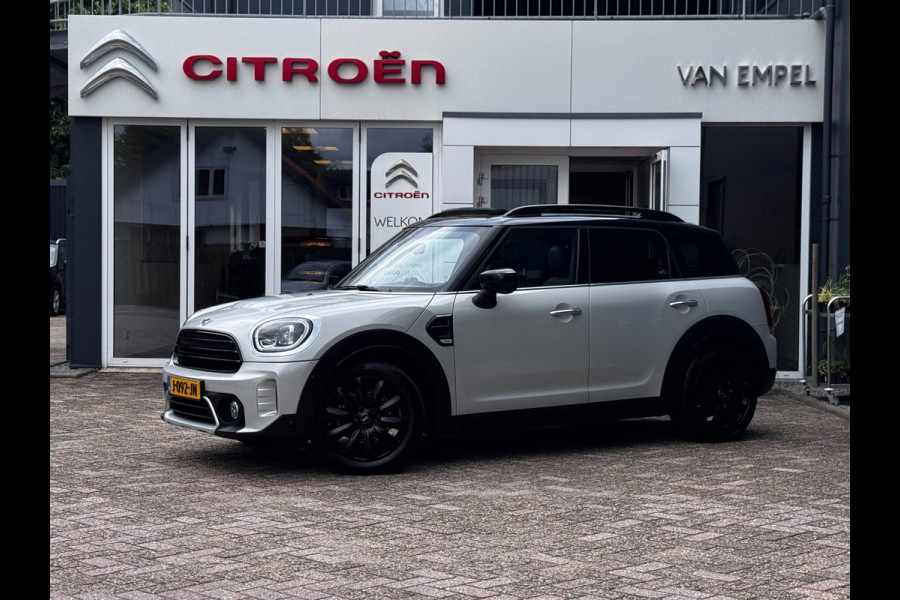 MINI Countryman 1.5 Cooper Chili | Pano | Trekhaak | NL-Auto | Leder | Harman Kardon | Stoelverwarming | HUD | Climate Control