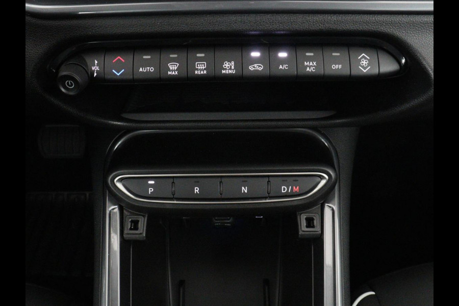 Fiat 600 1.2 Hybrid Urban | Stoelverwarming | 360 camera | | Stoelverwarming | 360 camera | Cruise control | Navigatie | Carplay | DAB | Climate control | Full LED | Park assist | Sfeerverlichting