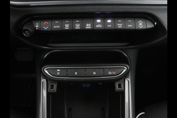 Fiat 600 1.2 Hybrid Urban | Stoelverwarming | 360 camera | | Stoelverwarming | 360 camera | Cruise control | Navigatie | Carplay | DAB | Climate control | Full LED | Park assist | Sfeerverlichting