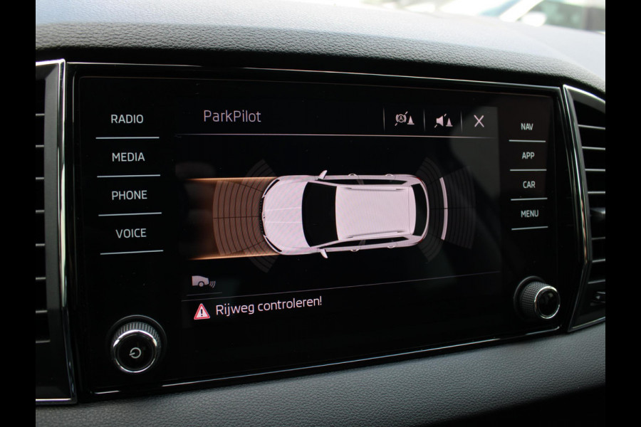 Škoda Karoq 1.0 TSI Clever Edition | APPLE CARPLAY / ANDROID AUTO | ACHTERUITRIJCAMERA | CRUISE CONTROL |