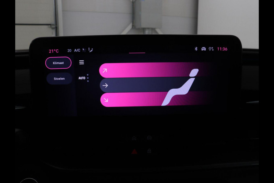 Fiat 600 1.2 Hybrid Urban | Stoelverwarming | 360 camera | | Stoelverwarming | 360 camera | Cruise control | Navigatie | Carplay | DAB | Climate control | Full LED | Park assist | Sfeerverlichting