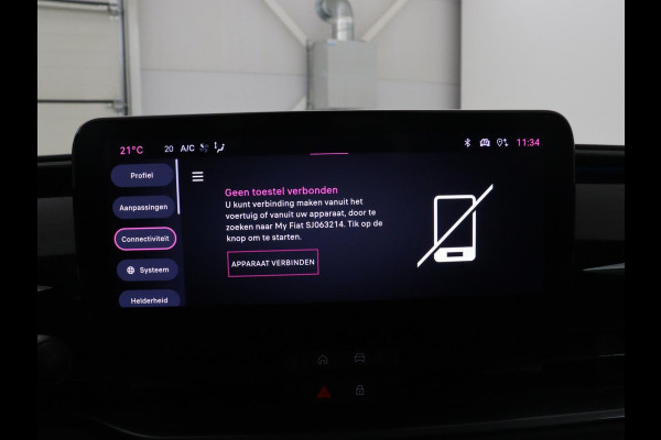 Fiat 600 1.2 Hybrid Urban | Stoelverwarming | 360 camera | | Stoelverwarming | 360 camera | Cruise control | Navigatie | Carplay | DAB | Climate control | Full LED | Park assist | Sfeerverlichting