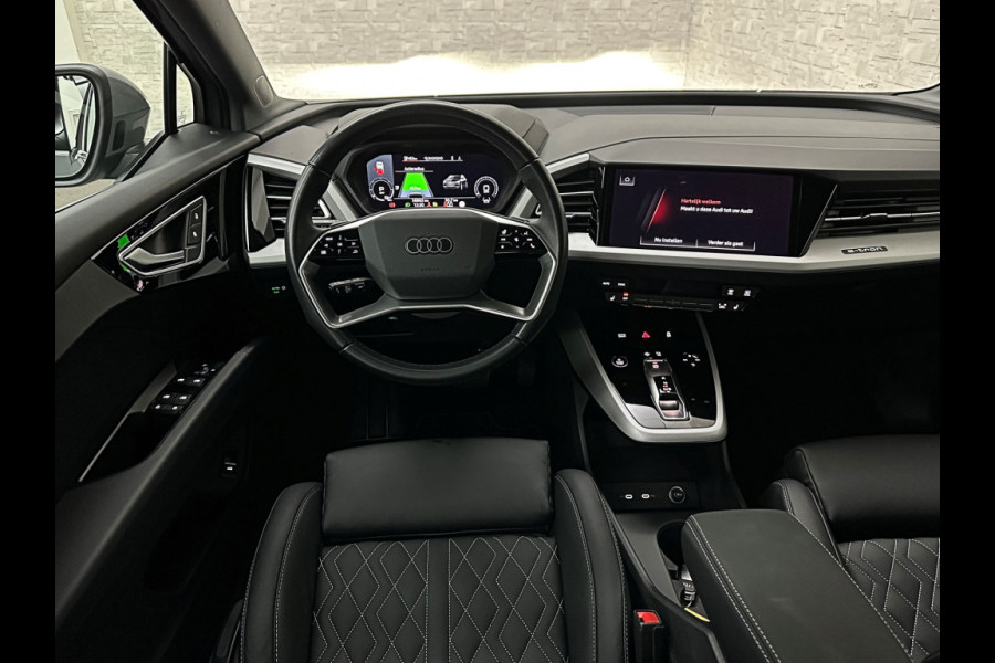 Audi Q4 e-tron 40 204pk 77 kWh | #RS-Lederen Bekleding | ACC | Matrix Led | 3 Zone Clima | Kieselgrau | 2023 | Btw auto, 27150,= ex. | Bovag garantie. 4x Q4 op voorraad!