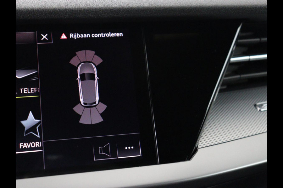 Audi A3 2.0 TFSI S3 quattro | Adaptive cruise | B&O | Bang & Olufsen | Matrix LED | Leder/Alcantara | Park Assist | Stoelverwarming | Virtual Cockpit | Carplay | Navigatie | Sportstoelen | Climate control