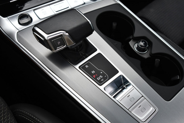 Audi A6 Avant 55 TFSI e quattro Competition S-Line, Pano, B&O, 360 3D, ACC, HUD, Memory, Trekhaak, Matrix!
