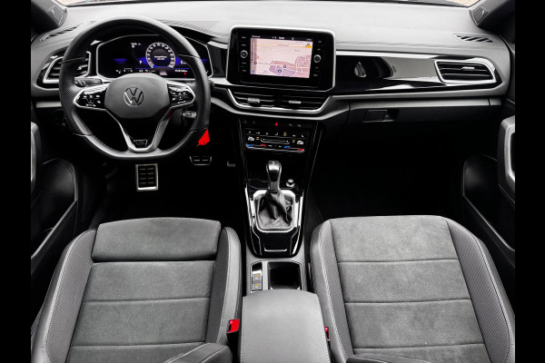 Volkswagen T-Roc 1.5 TSI R-Line | 150 PK | Trekhaak | IQ-Light | Camera | Stoelverwarming | Beats | PDC Rondom |