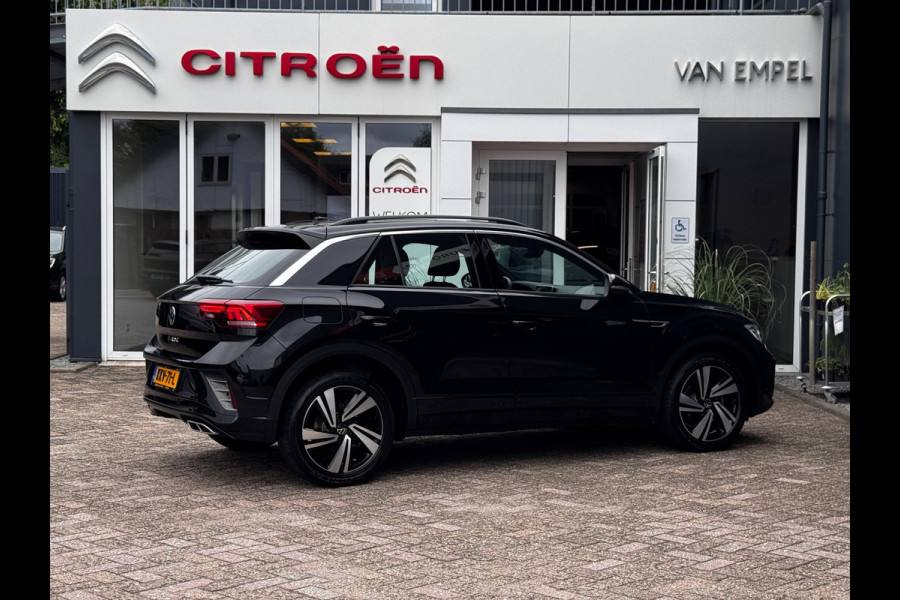 Volkswagen T-Roc 1.5 TSI R-Line | 150 PK | Trekhaak | IQ-Light | Camera | Stoelverwarming | Beats | PDC Rondom |