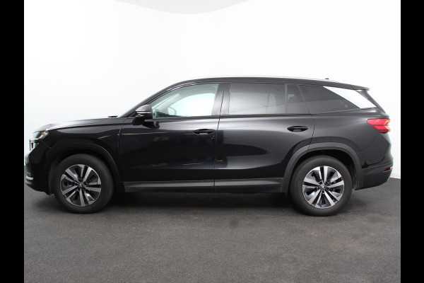 Škoda Kodiaq 1.5 TSI Automaat Selection 7p. Navigatie Apple Carplay Android Auto Parkeersensor achter Stoel- en stuurverwarming Ledverlichting