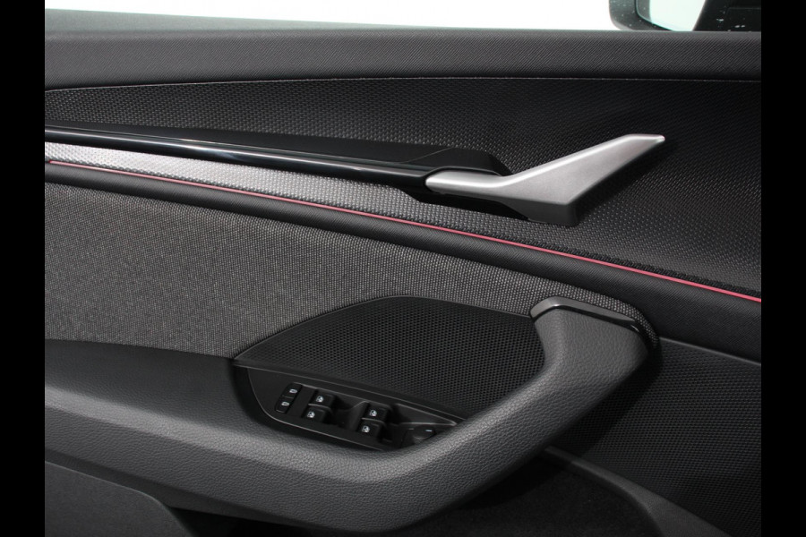 Škoda Kodiaq 1.5 TSI Automaat Selection 7p. Navigatie Apple Carplay Android Auto Parkeersensor achter Stoel- en stuurverwarming Ledverlichting