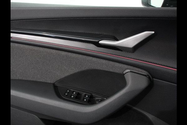 Škoda Kodiaq 1.5 TSI Automaat Selection 7p. Navigatie Apple Carplay Android Auto Parkeersensor achter Stoel- en stuurverwarming Ledverlichting