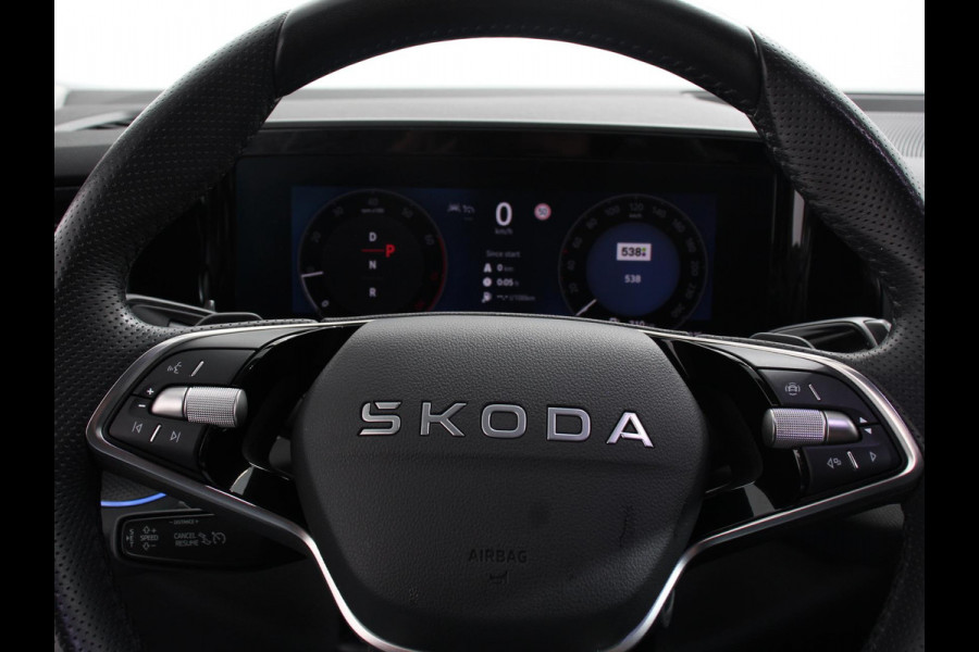 Škoda Kodiaq 1.5 TSI Automaat Selection 7p. Navigatie Apple Carplay Android Auto Parkeersensor achter Stoel- en stuurverwarming Ledverlichting