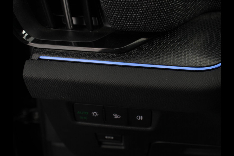 Škoda Kodiaq 1.5 TSI Automaat Selection 7p. Navigatie Apple Carplay Android Auto Parkeersensor achter Stoel- en stuurverwarming Ledverlichting
