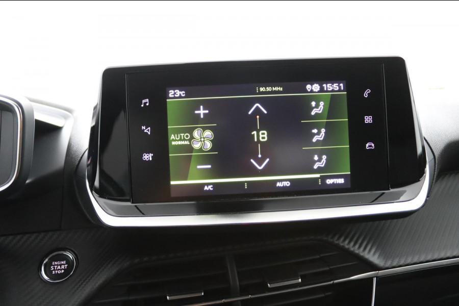 Peugeot 2008 1.2*130PK*NAVI*CAM*3D-COCKPIT*CARPLAY*KEYLESS*