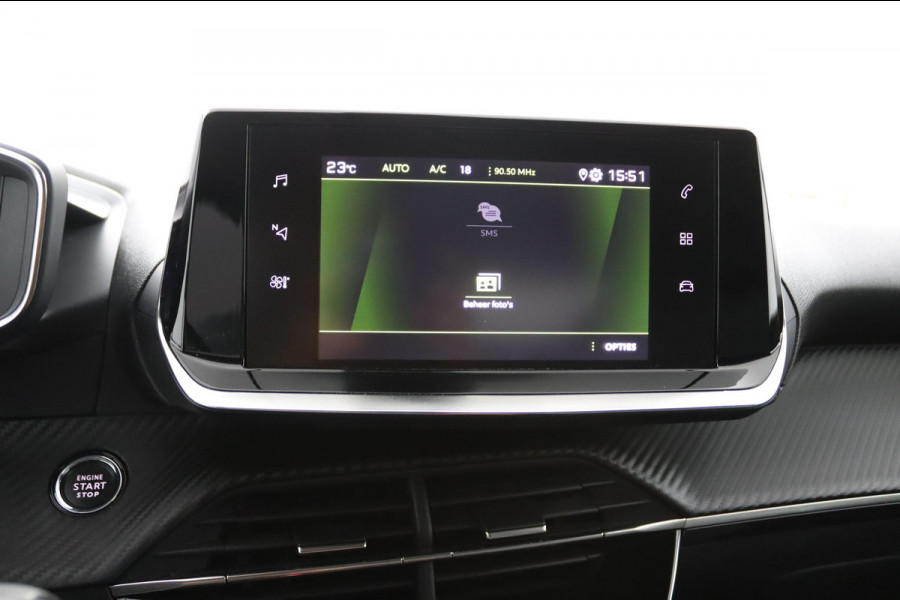 Peugeot 2008 1.2*130PK*NAVI*CAM*3D-COCKPIT*CARPLAY*KEYLESS*