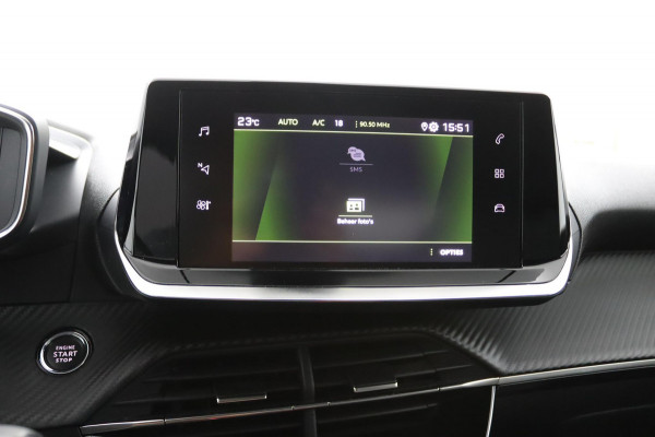 Peugeot 2008 1.2*130PK*NAVI*CAM*3D-COCKPIT*CARPLAY*KEYLESS*