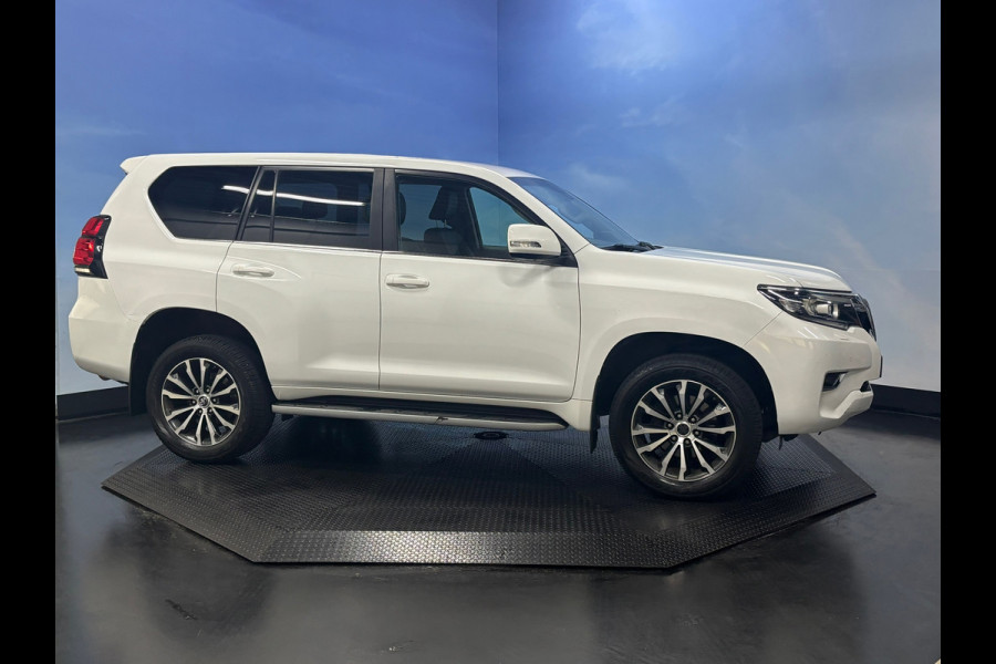 Toyota Land Cruiser 2.8 D-4D Professional 5p. Camera, Stoel koeling/Verwarming, Leder,