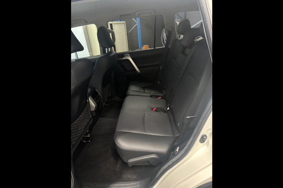 Toyota Land Cruiser 2.8 D-4D Professional 5p. Camera, Stoel koeling/Verwarming, Leder,