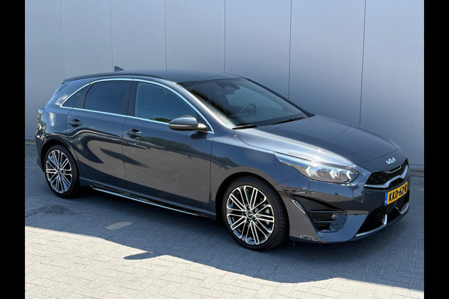 Kia Ceed 1.5 T-GDi 140PK Automaat GT-Line 12-2025!/Navigatie/Adapt.-cruise/Keyfree/Winter-pack