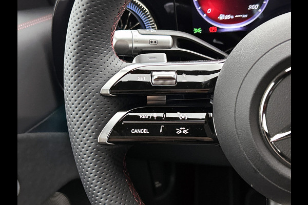 Mercedes-Benz CLA-Klasse 200 Business Solution AMG | Premium Plus pakket | Winterpakket | Nightpakket | Rijassistentiepakket | Sportstoelen | URBAN GUARD | 	Burmester 3D Surround Sound | Vast panoramadak |